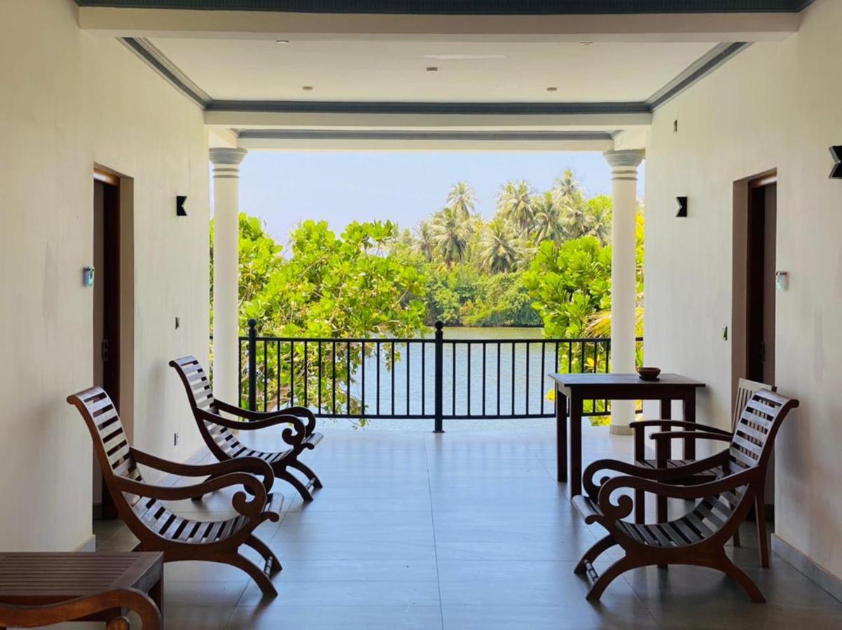 Villa Riverside Aluthgama Exterior photo