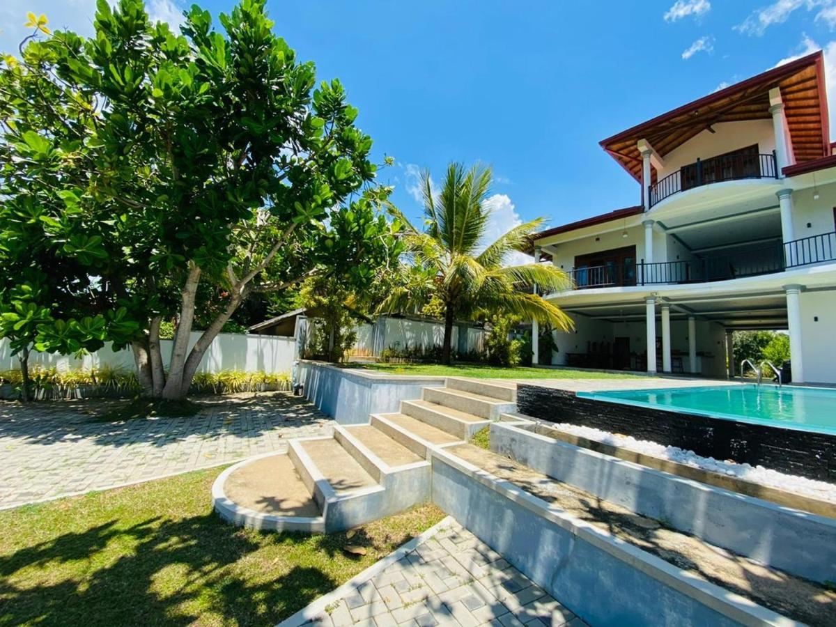 Villa Riverside Aluthgama Exterior photo